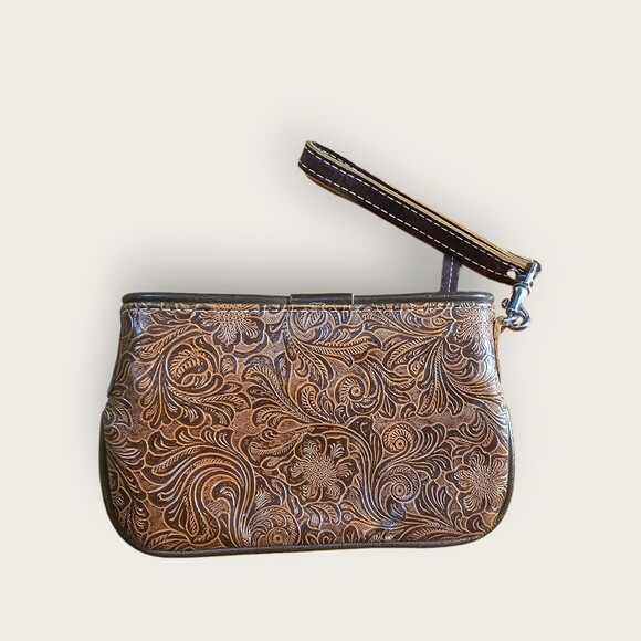 Consuela Wristlet - Picture 2 of 4